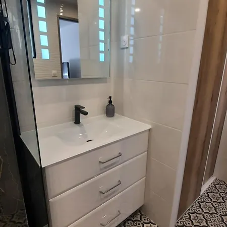 Appartement Climatisé Lantanas 4 Personnes *